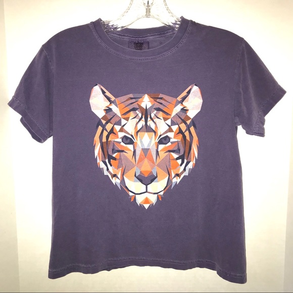 tiger color shirt